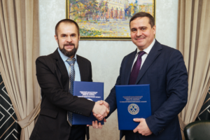 ec5f6d4d052976f95d3c 2000x